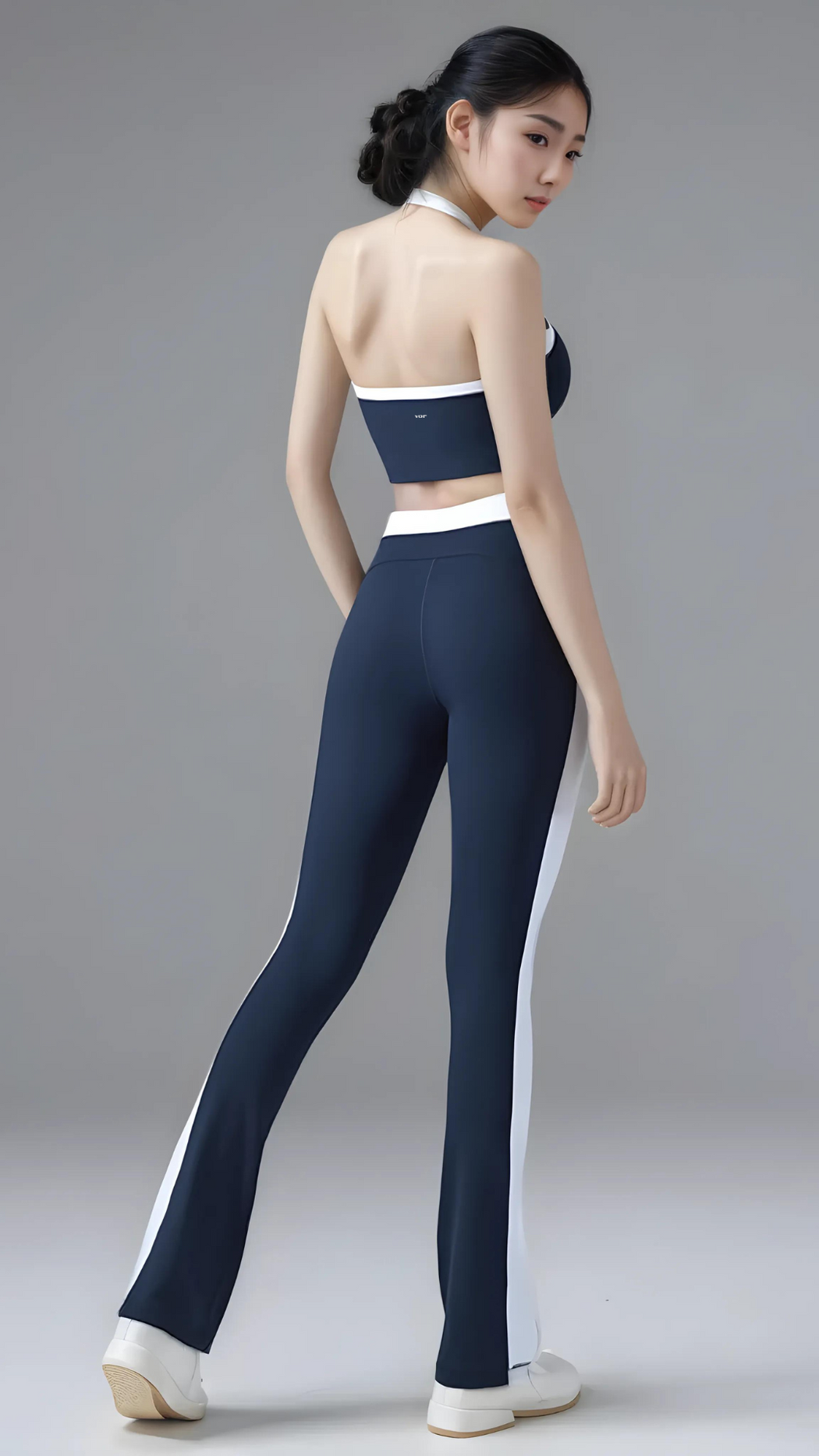 HaloFlex Halter Crop