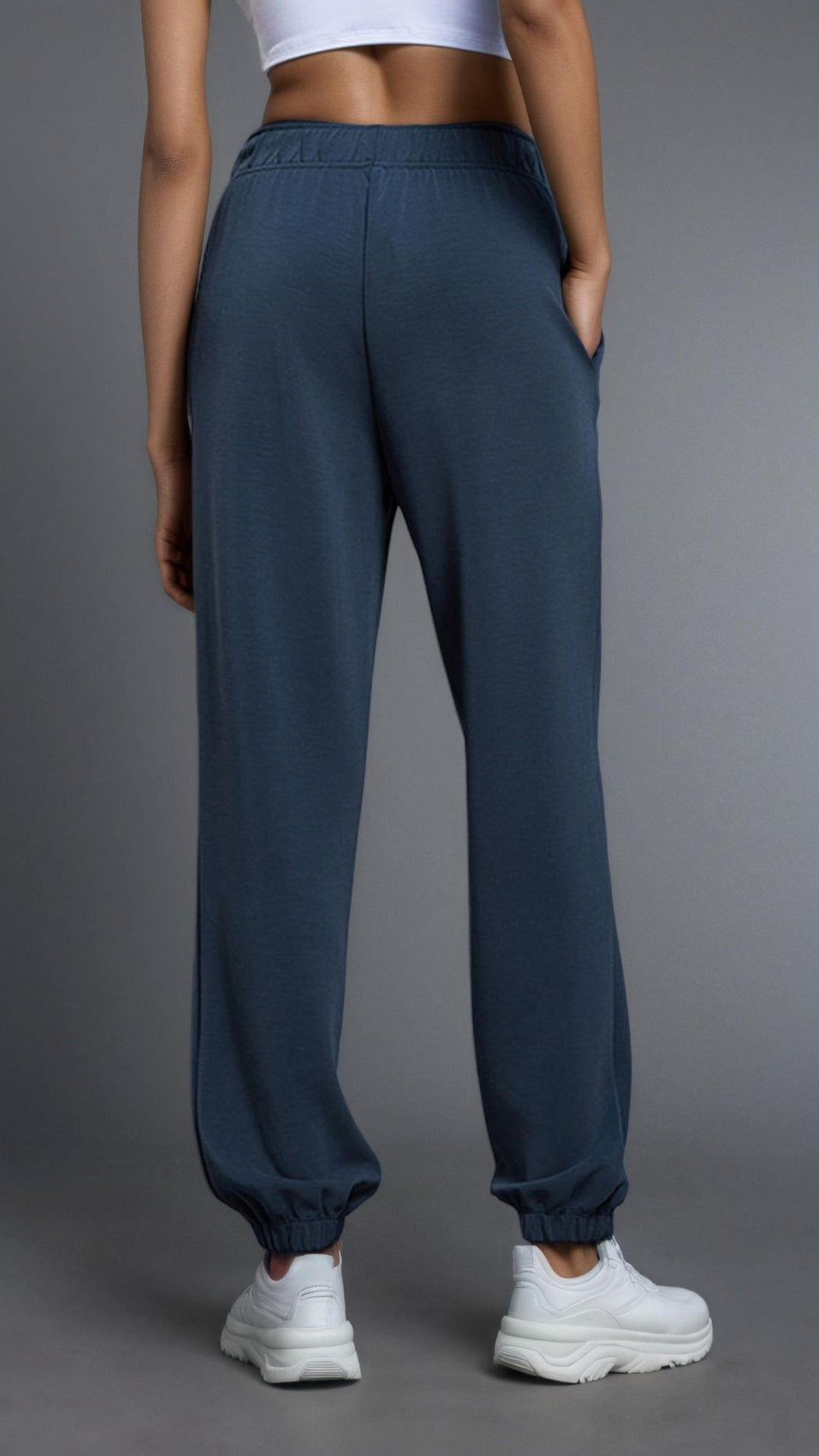 The Lissée Tapered Jogger