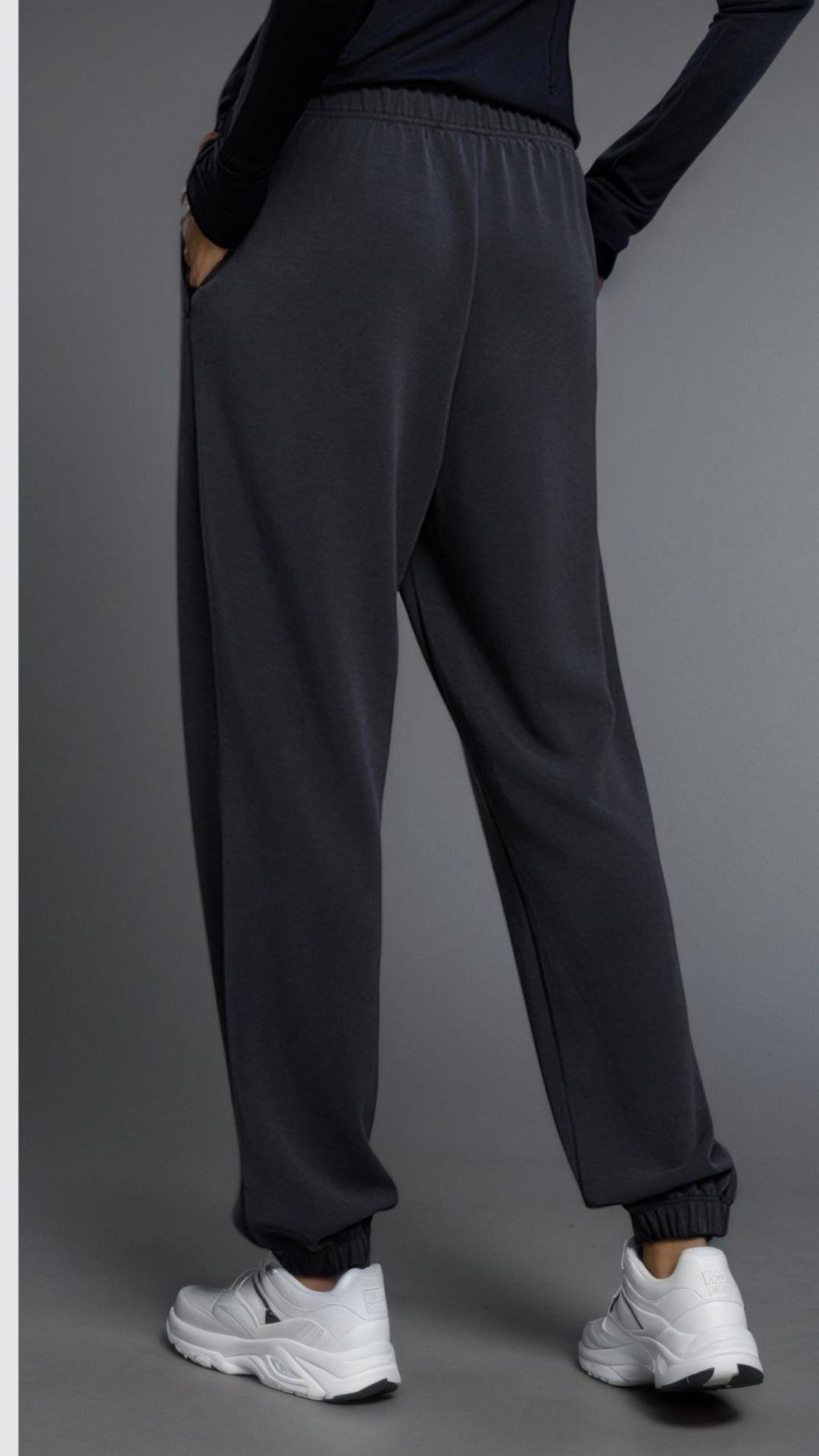 The Lissée Tapered Jogger
