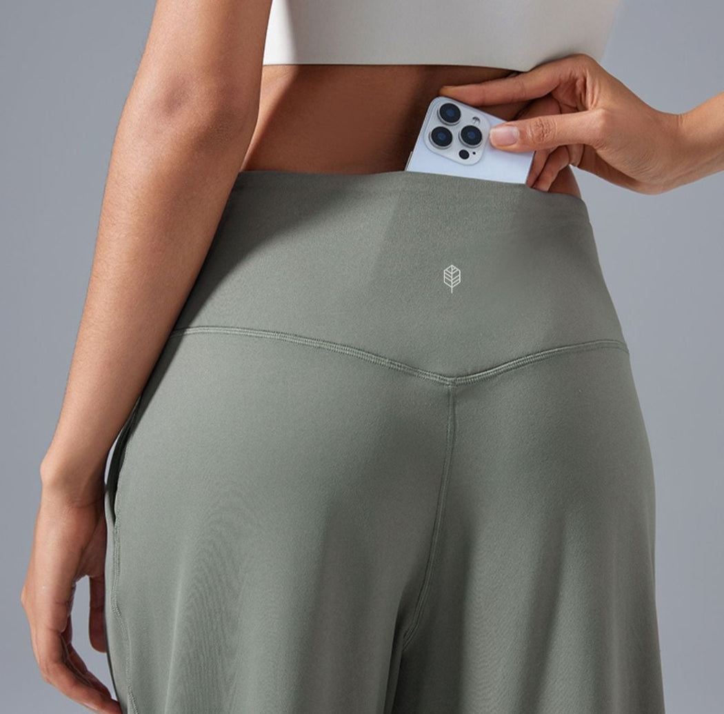SereniStretch High Waist Wide-Leg Pant With Pockets