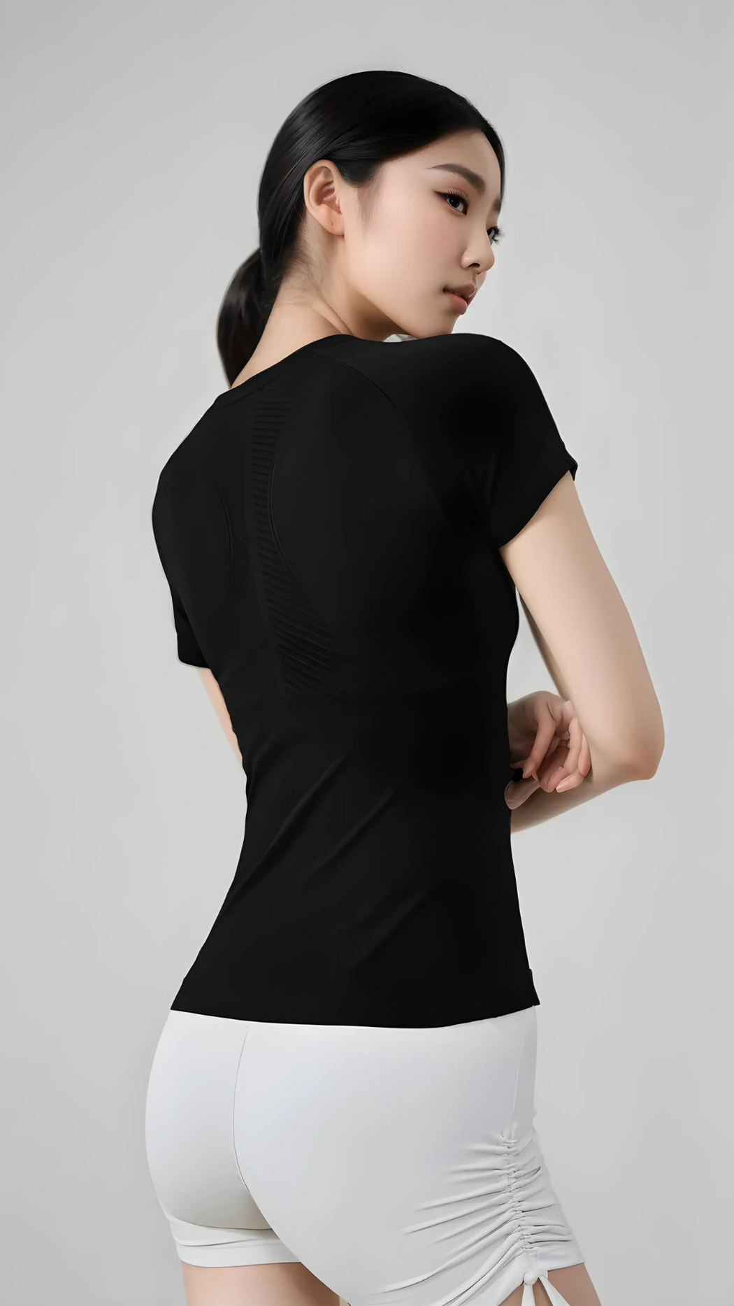 ÉlanFit Seamless Sculpting Tee – Short Sleeve Performance Top