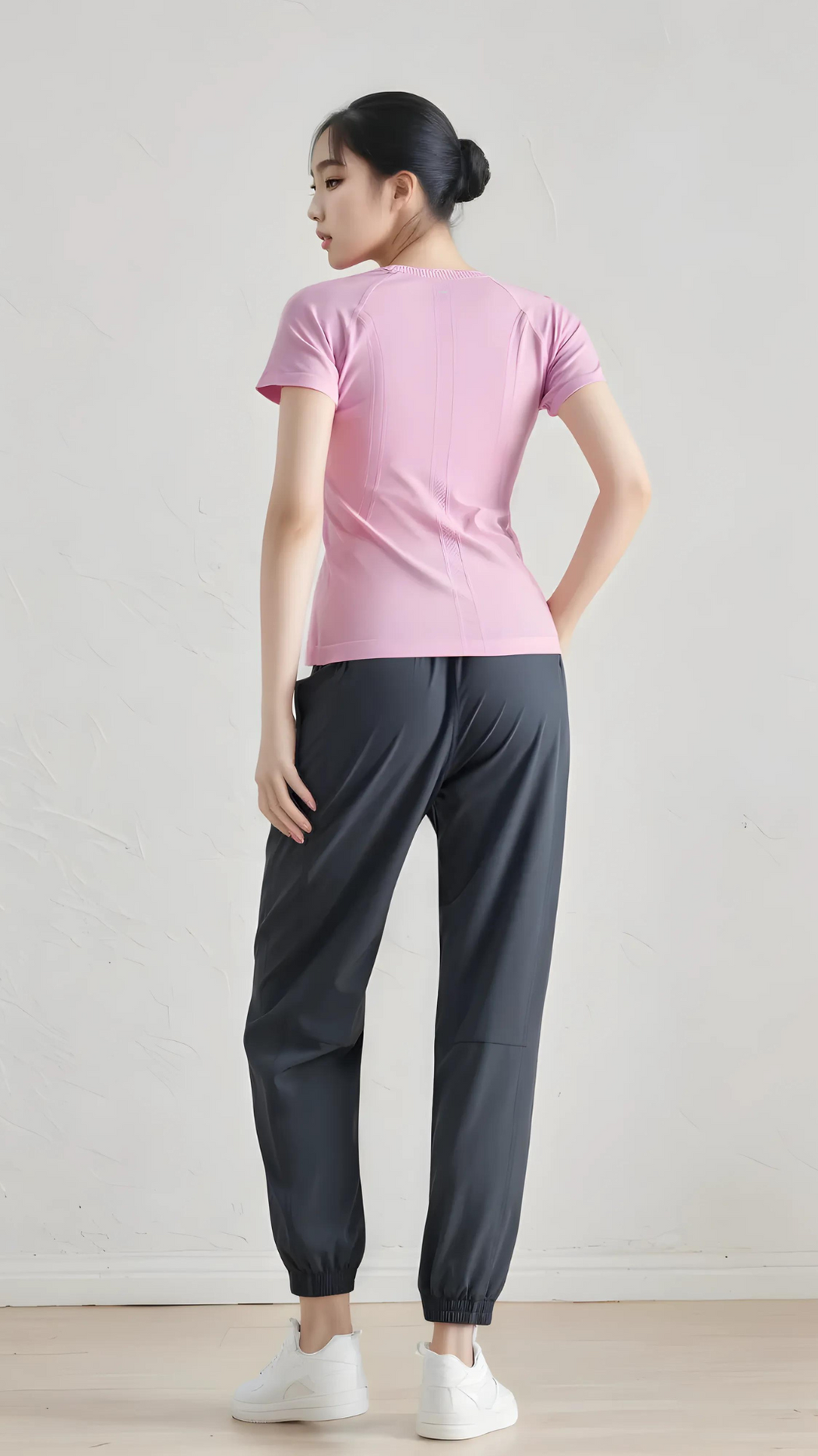 AeroLite Seamless Tee