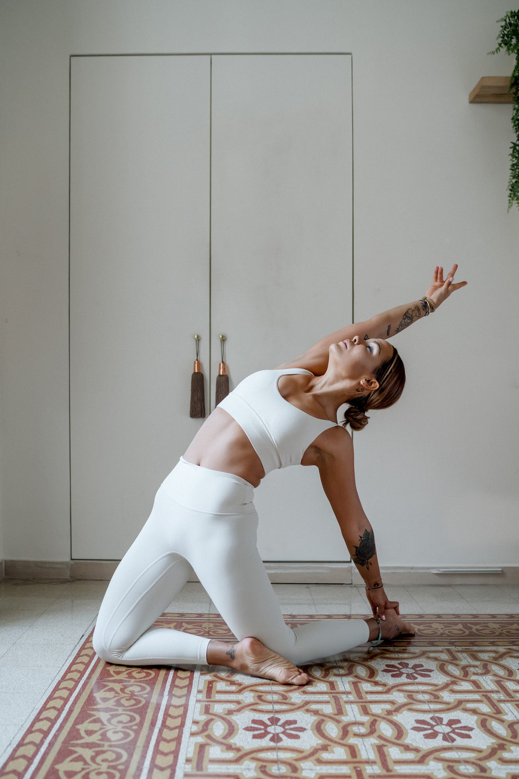 MOVE U-Scoop Neckline Ivory Color Activewear Sets (Top and Bottom) — YOF Athletica