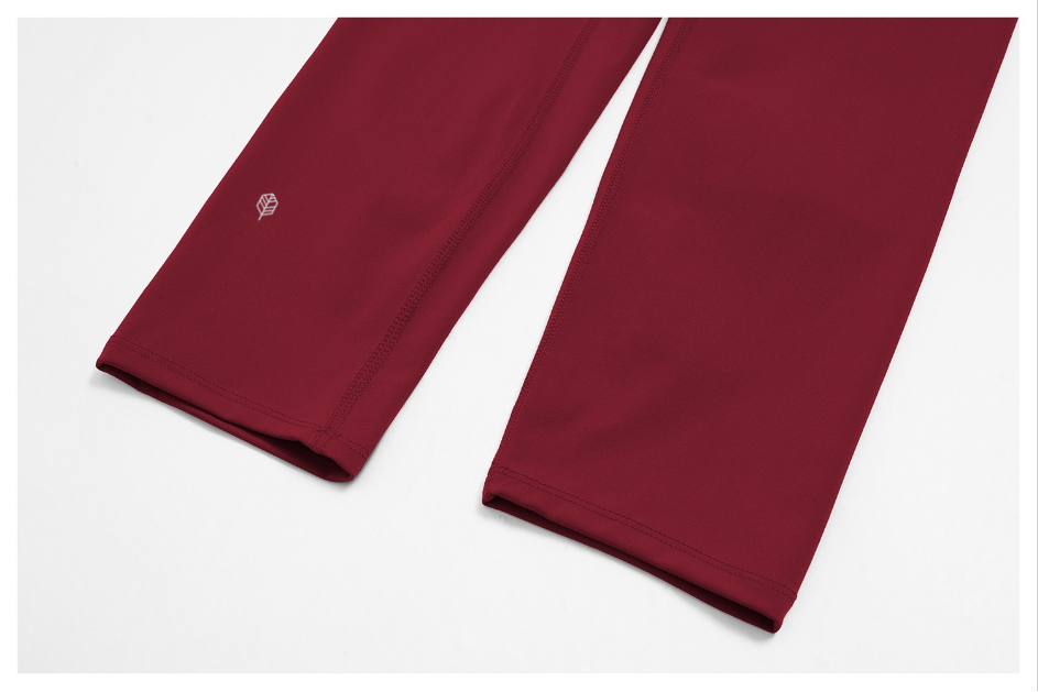KAIA Capri 3-Piece Activewear Set