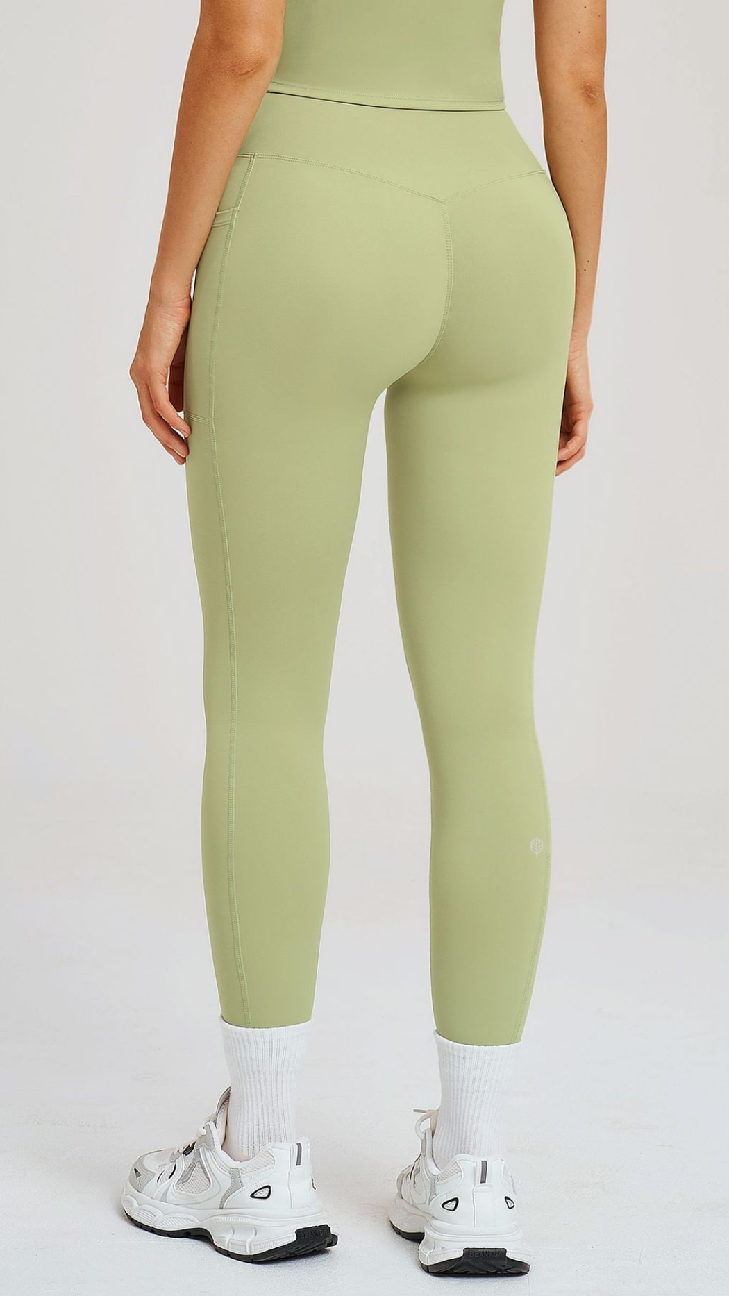 SculptCross Pocket Legging