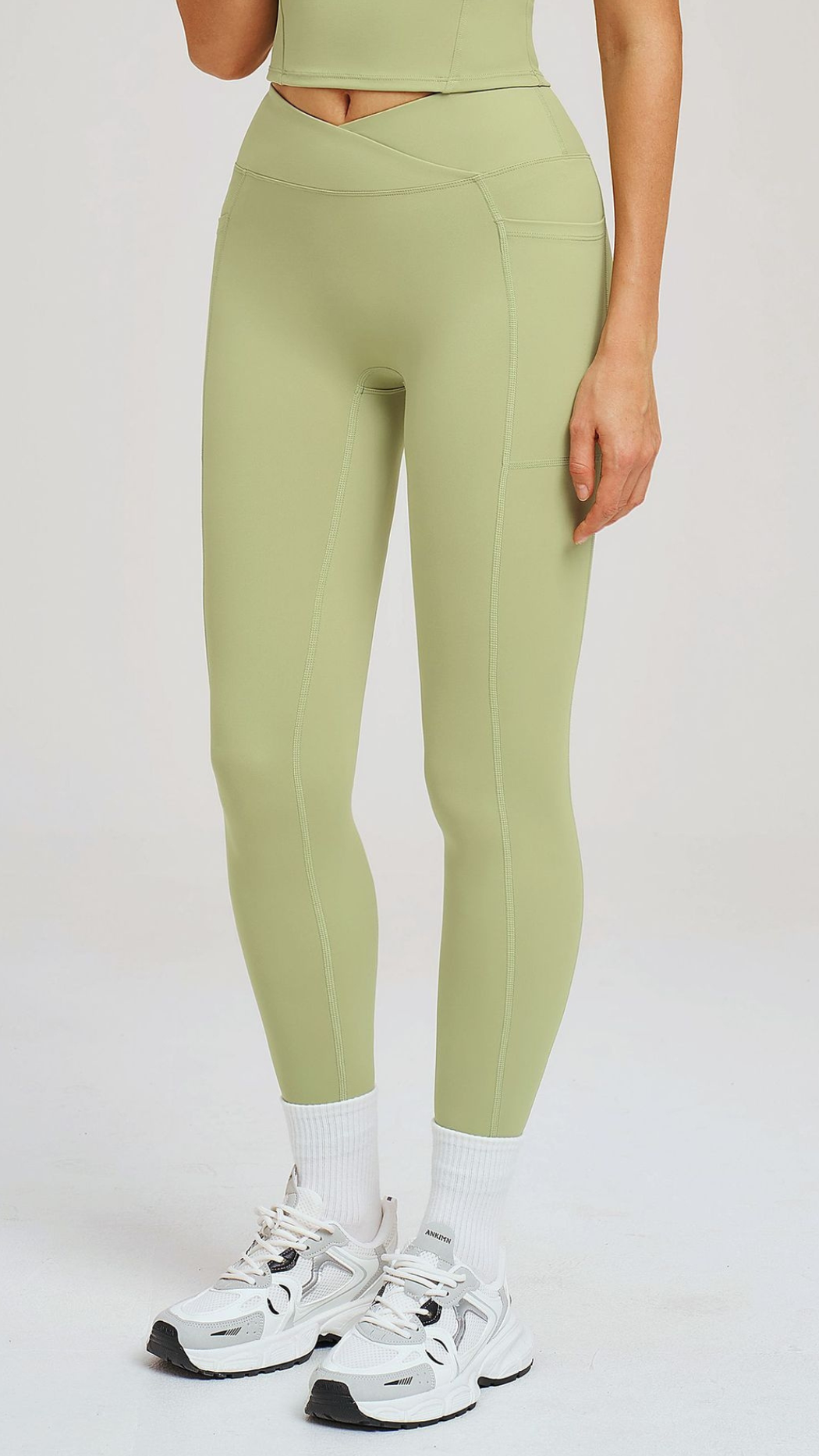 SculptCross Pocket Legging
