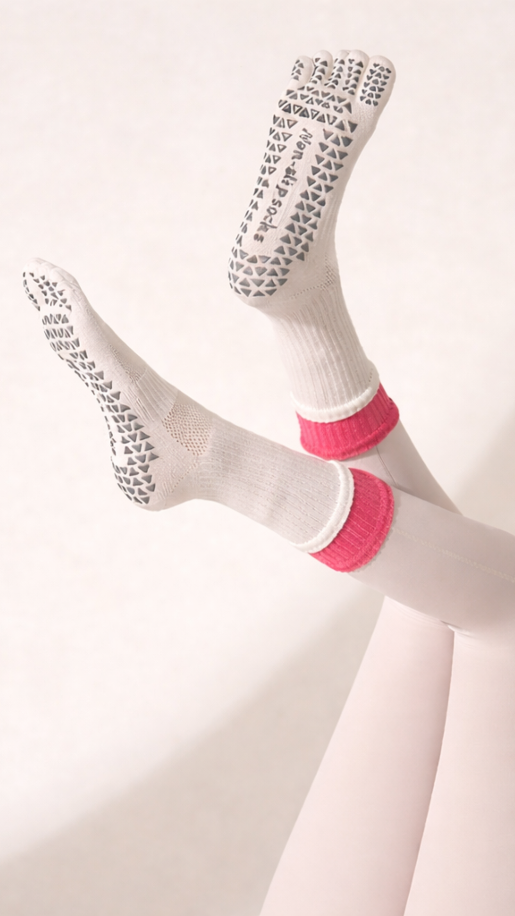 PureCom Five-Toe Grip Socks