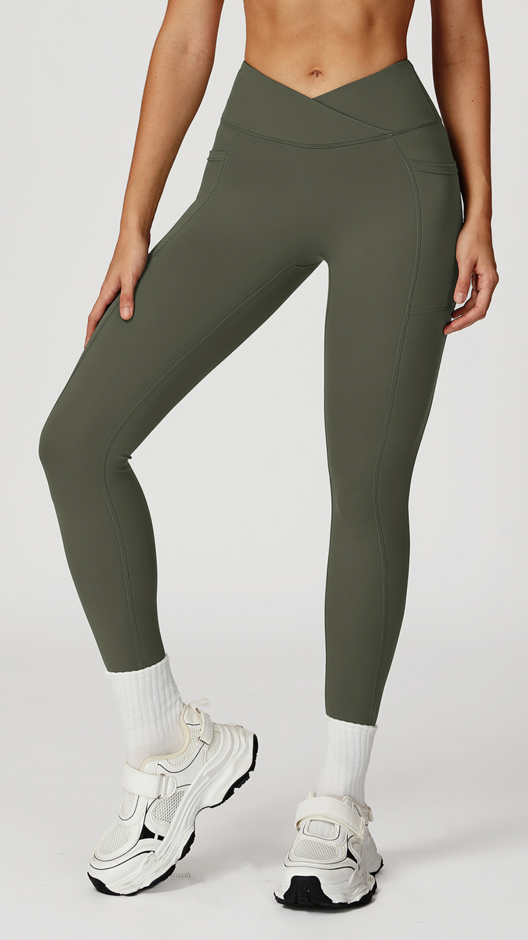 SculptCross Pocket Legging
