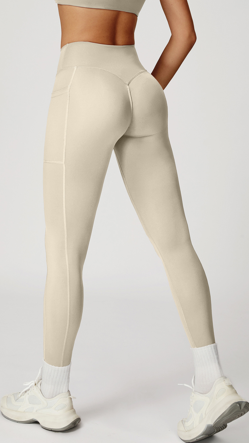SculptCross Pocket Legging