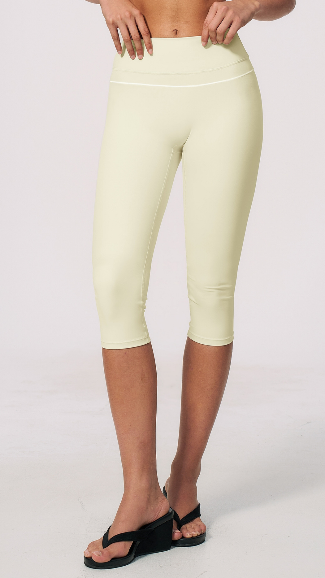 Elvera Capri