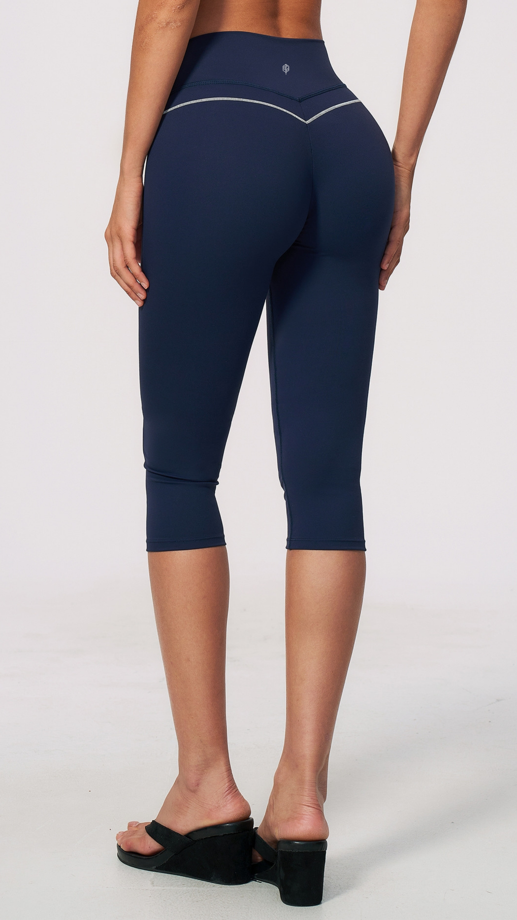 Elvera Capri