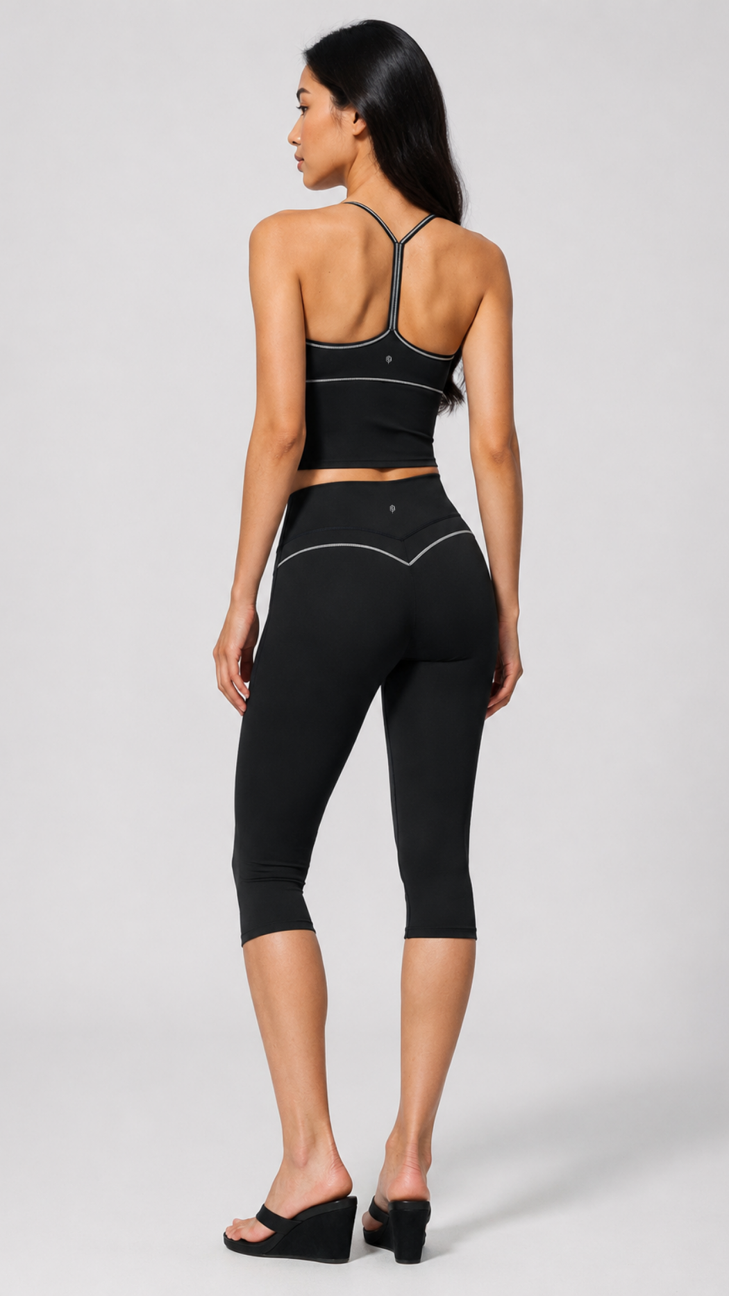 Elvera Capri