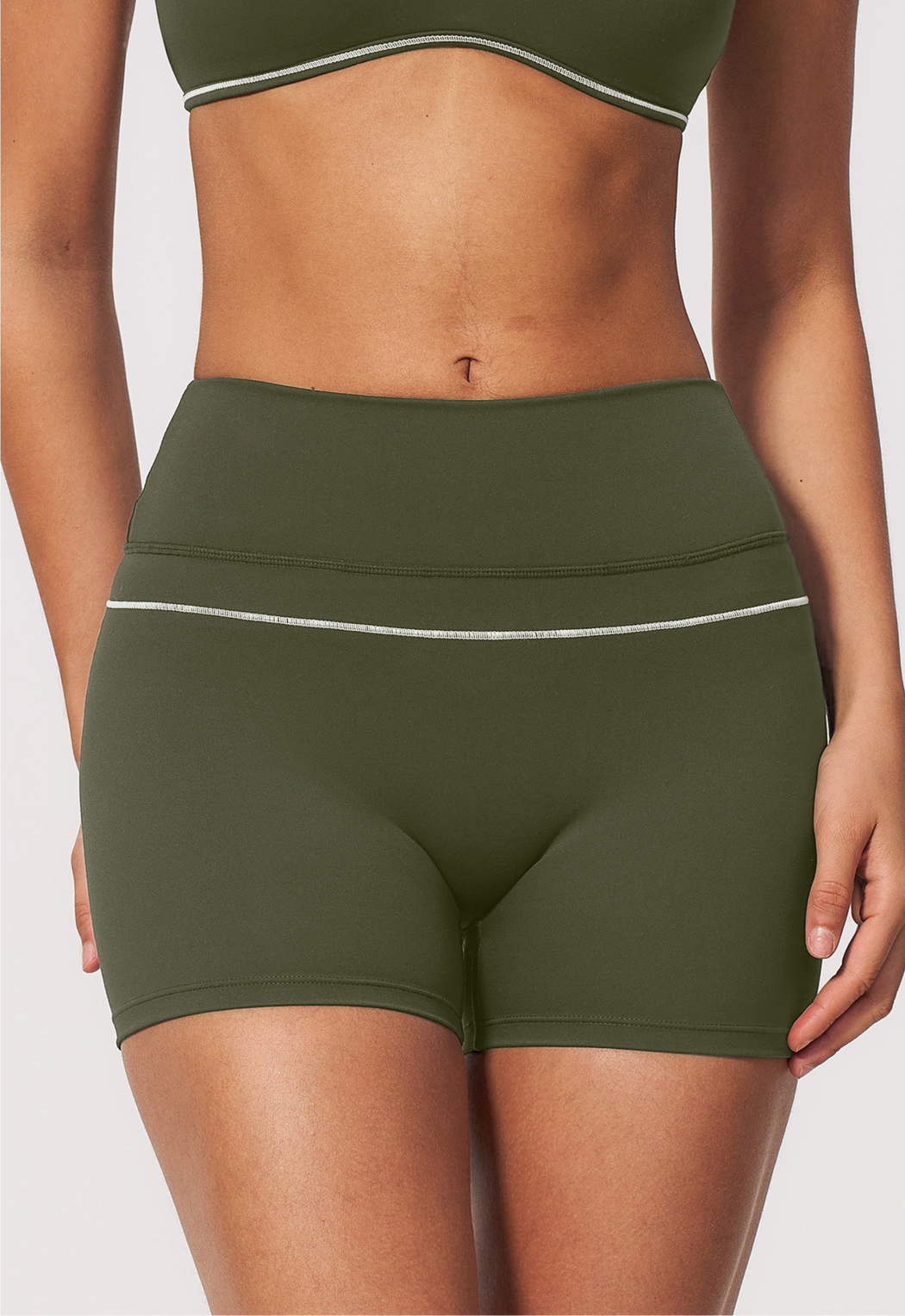 Elvera Shorts