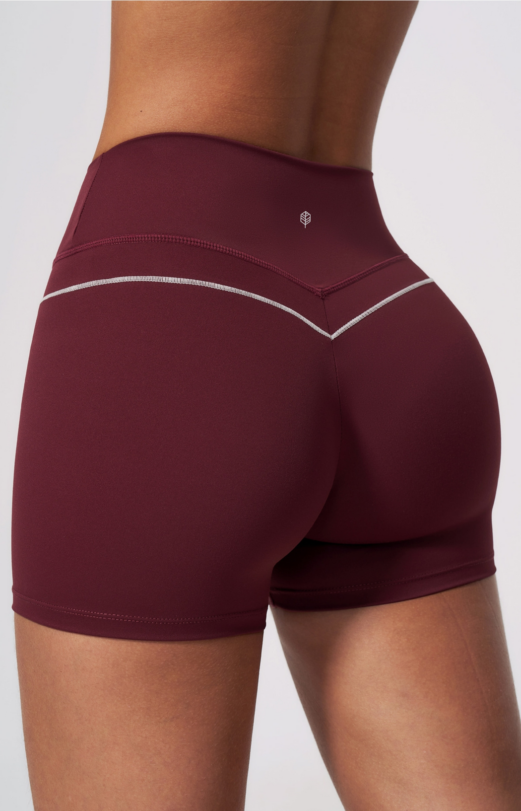 Elvera Shorts