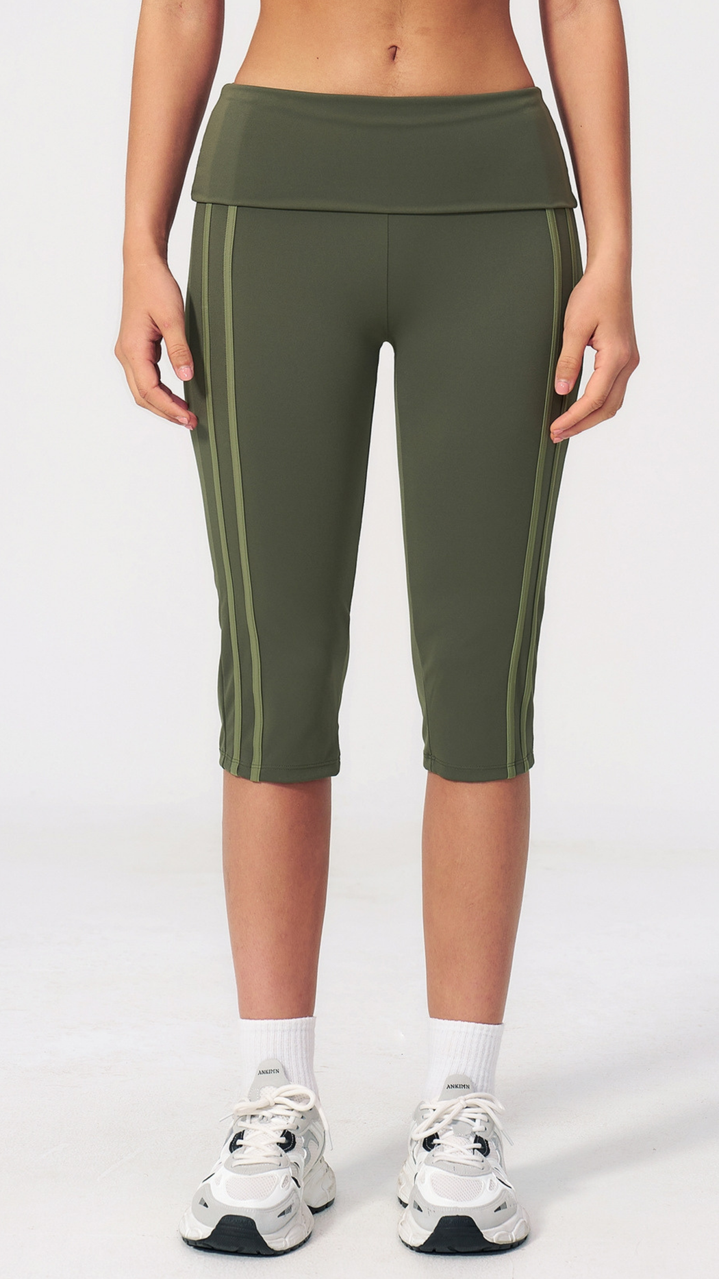 Aeris Stripe Capri Legging