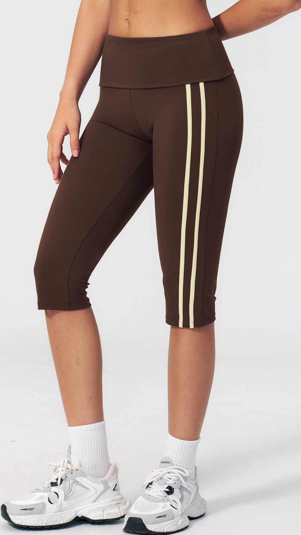Aeris Stripe Capri Legging