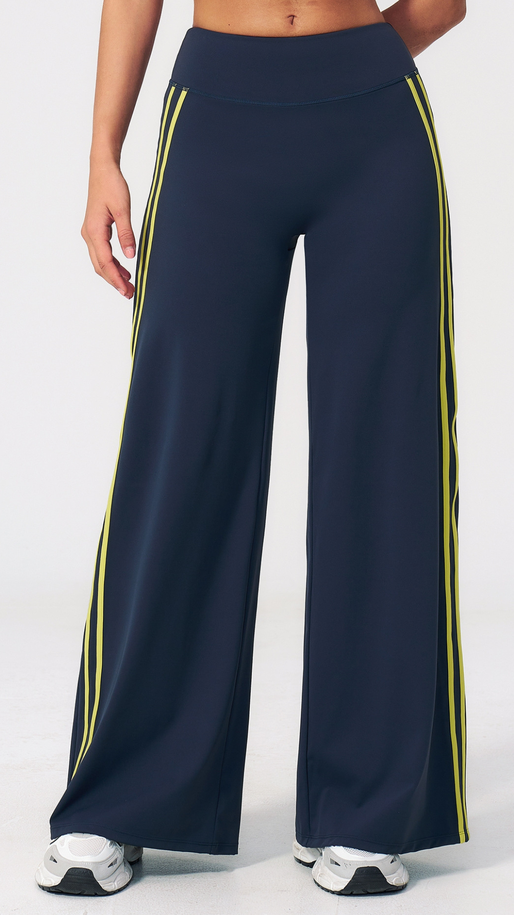 Aeris Flow Wide-Leg Pants