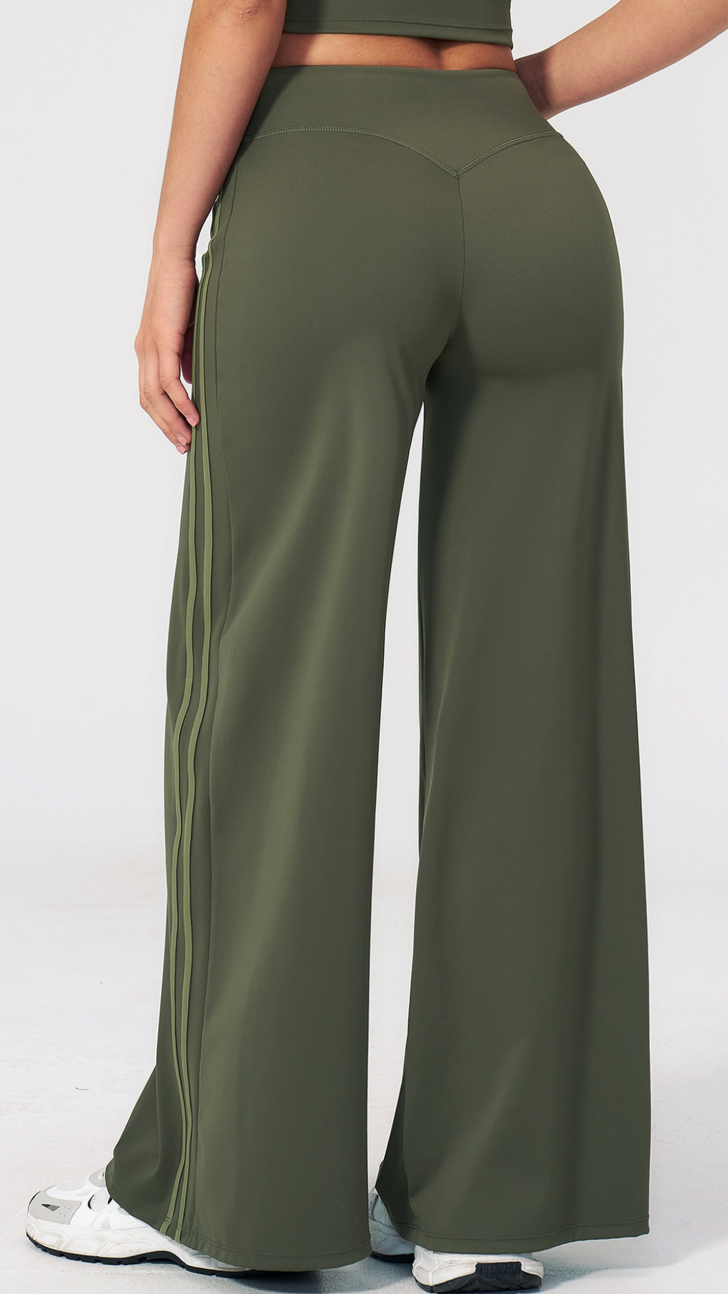 Aeris Flow Wide-Leg Pants