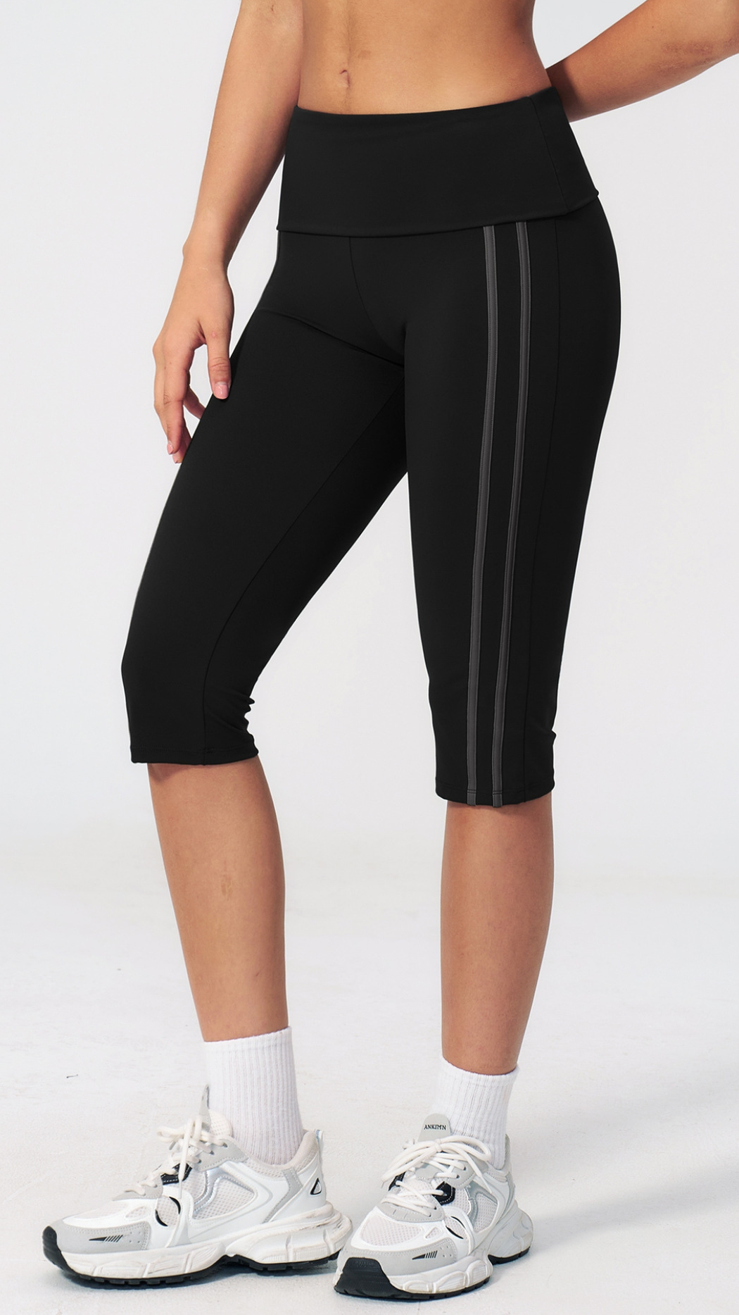 Aeris Stripe Capri Legging